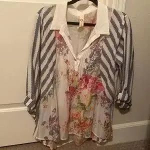 Cyrena floral print blouse with strip sleeves from Buckle